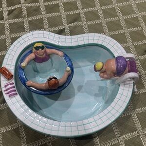 Lotus 1995 Ceramic Pool Party chip and dip